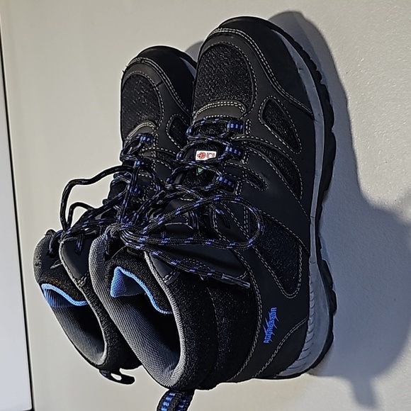 Aggressor black size 8 hiking boots - Picture 3 of 7